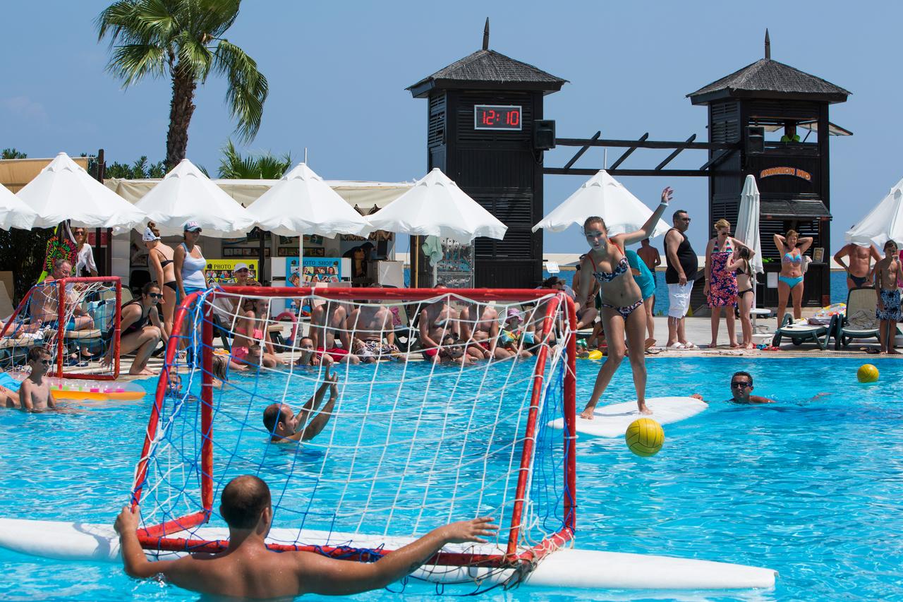 cheap resort hotels to Spend holiday with family