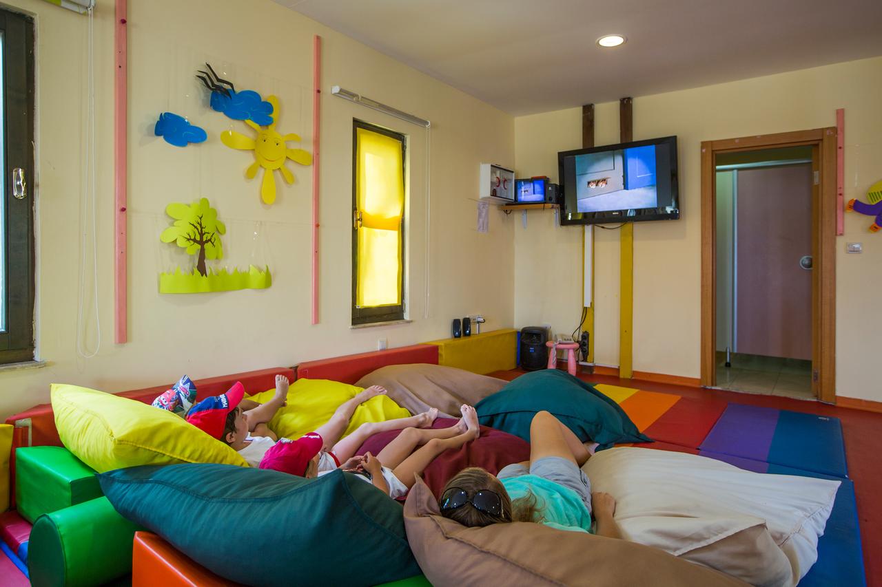 cheap resort hotels to Spend holiday with family