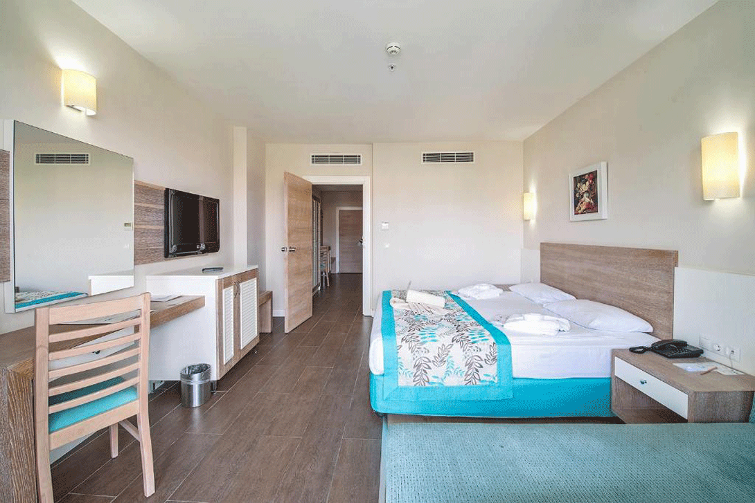 cheap resort hotels to Spend holiday with family