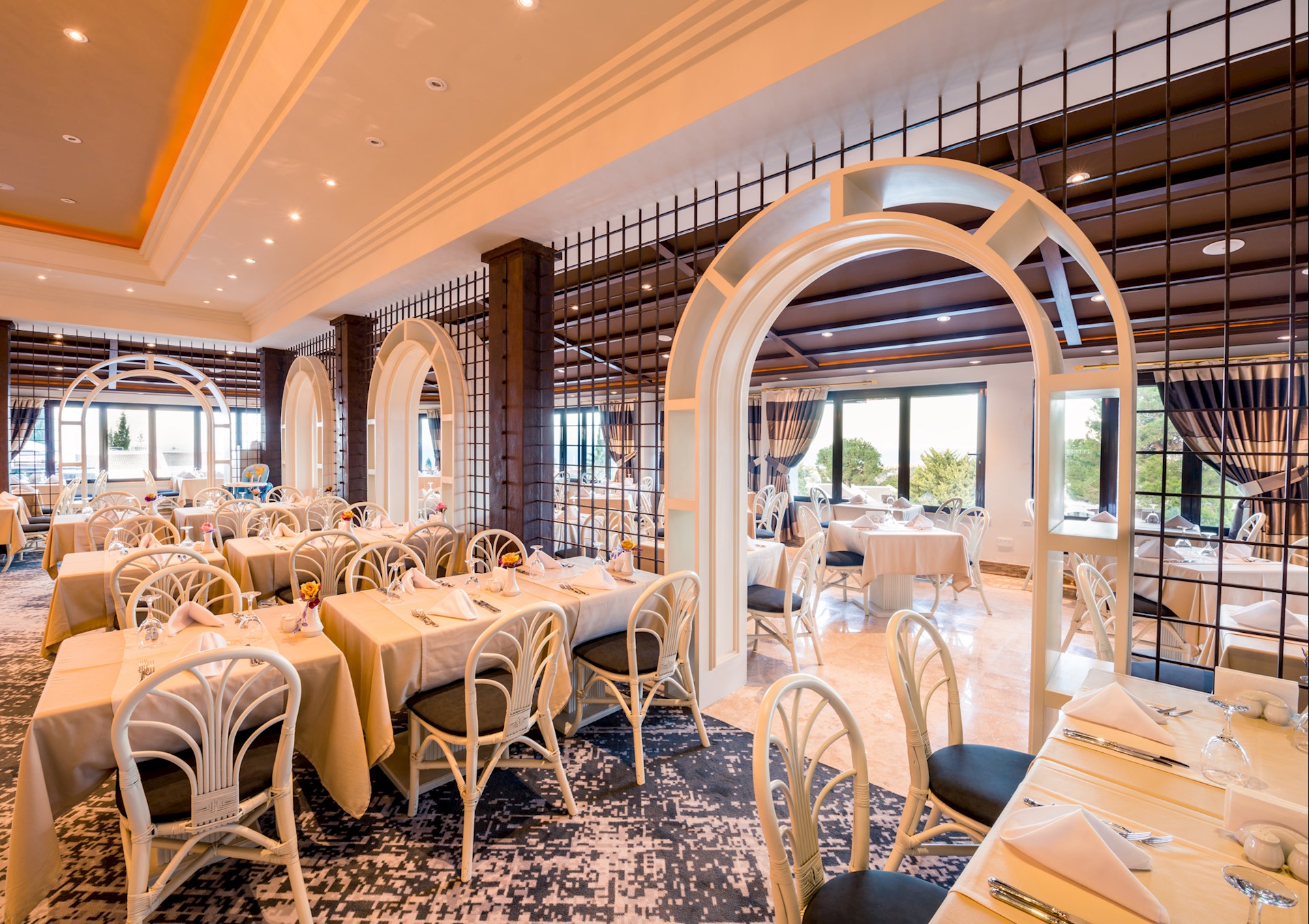 cheap resort hotels to Spend holiday with family