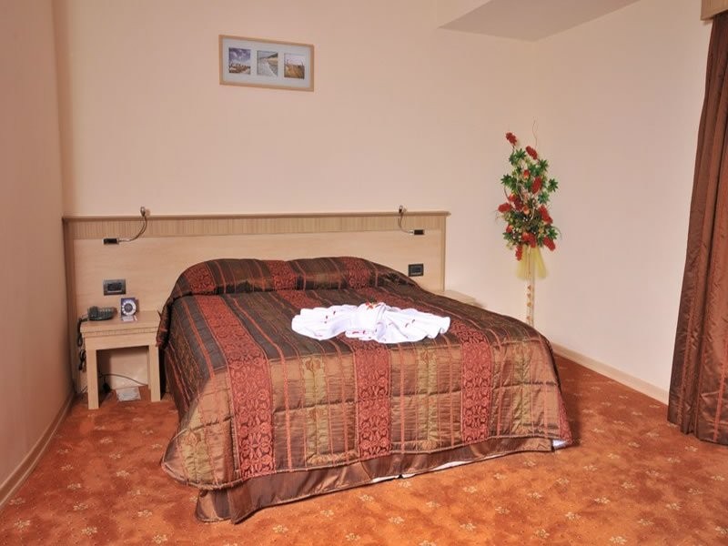 cheap resort hotels to Spend holiday with family