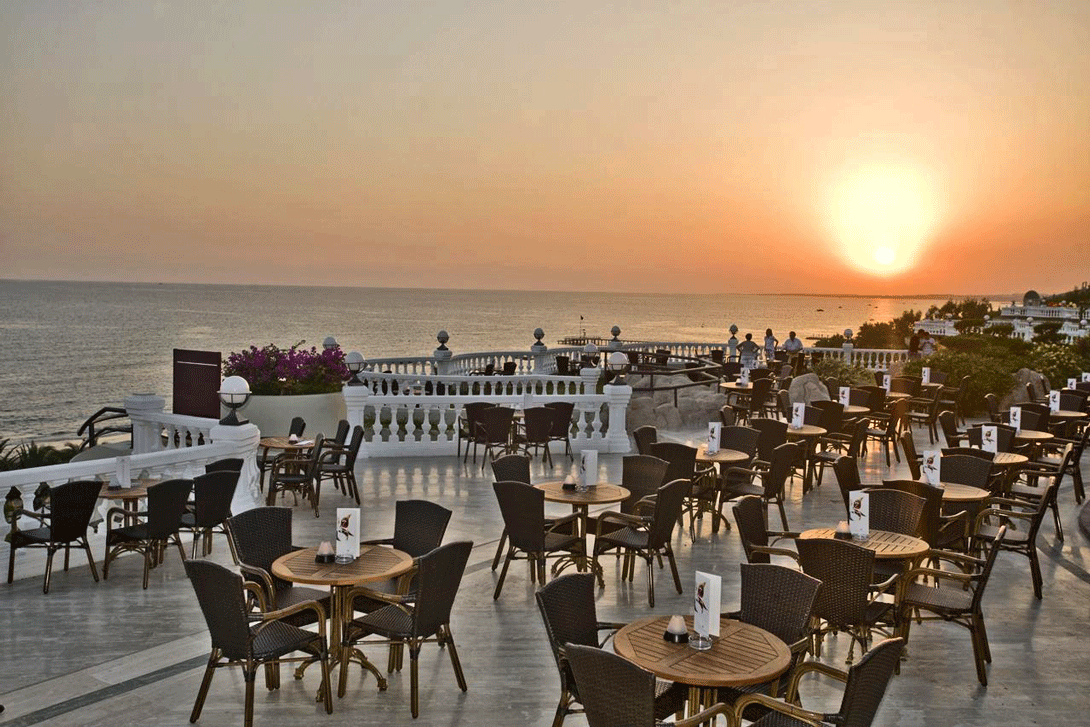 cheap resort hotels to Spend holiday with family