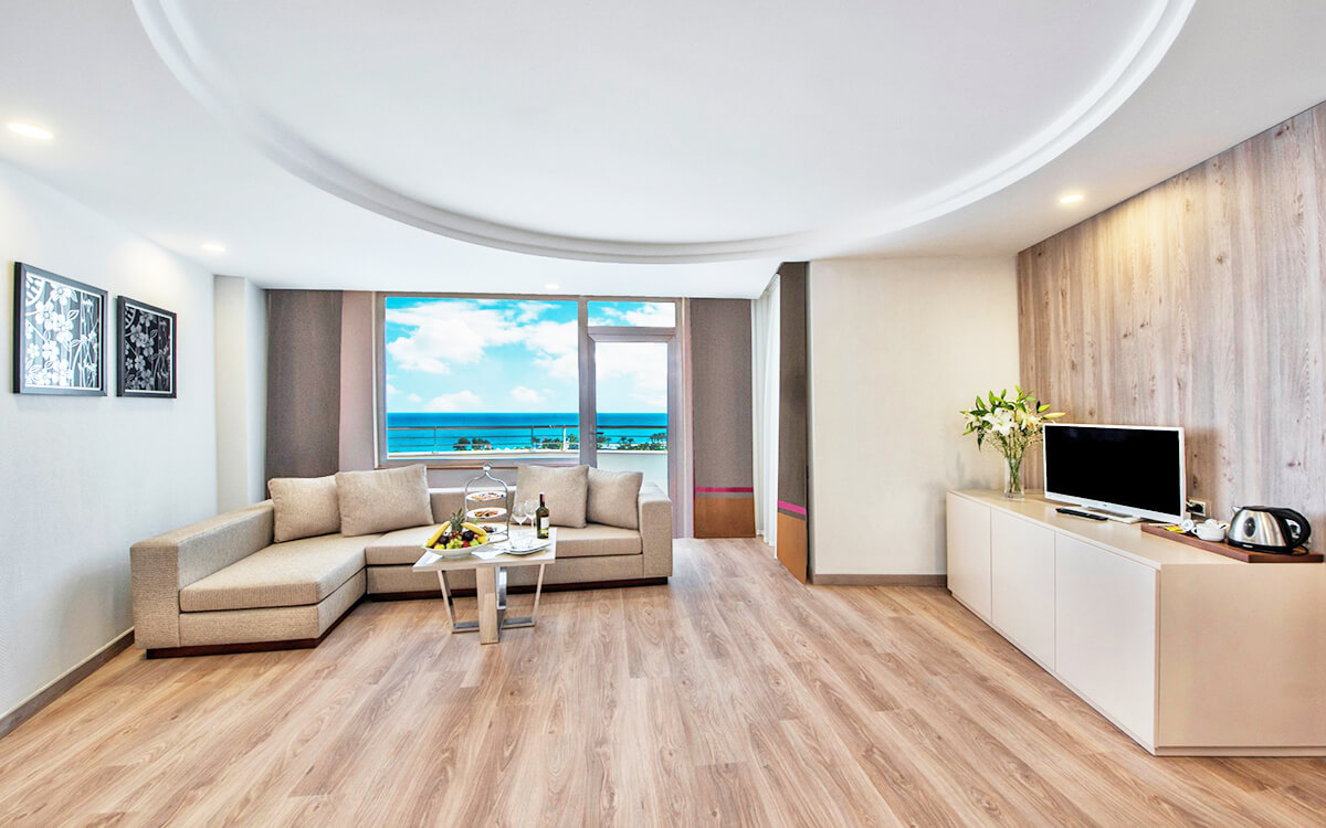 cheap resort hotels to Spend holiday with family