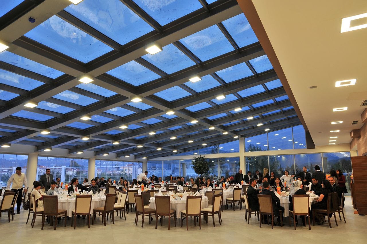 cheap resort hotels to Spend holiday with family