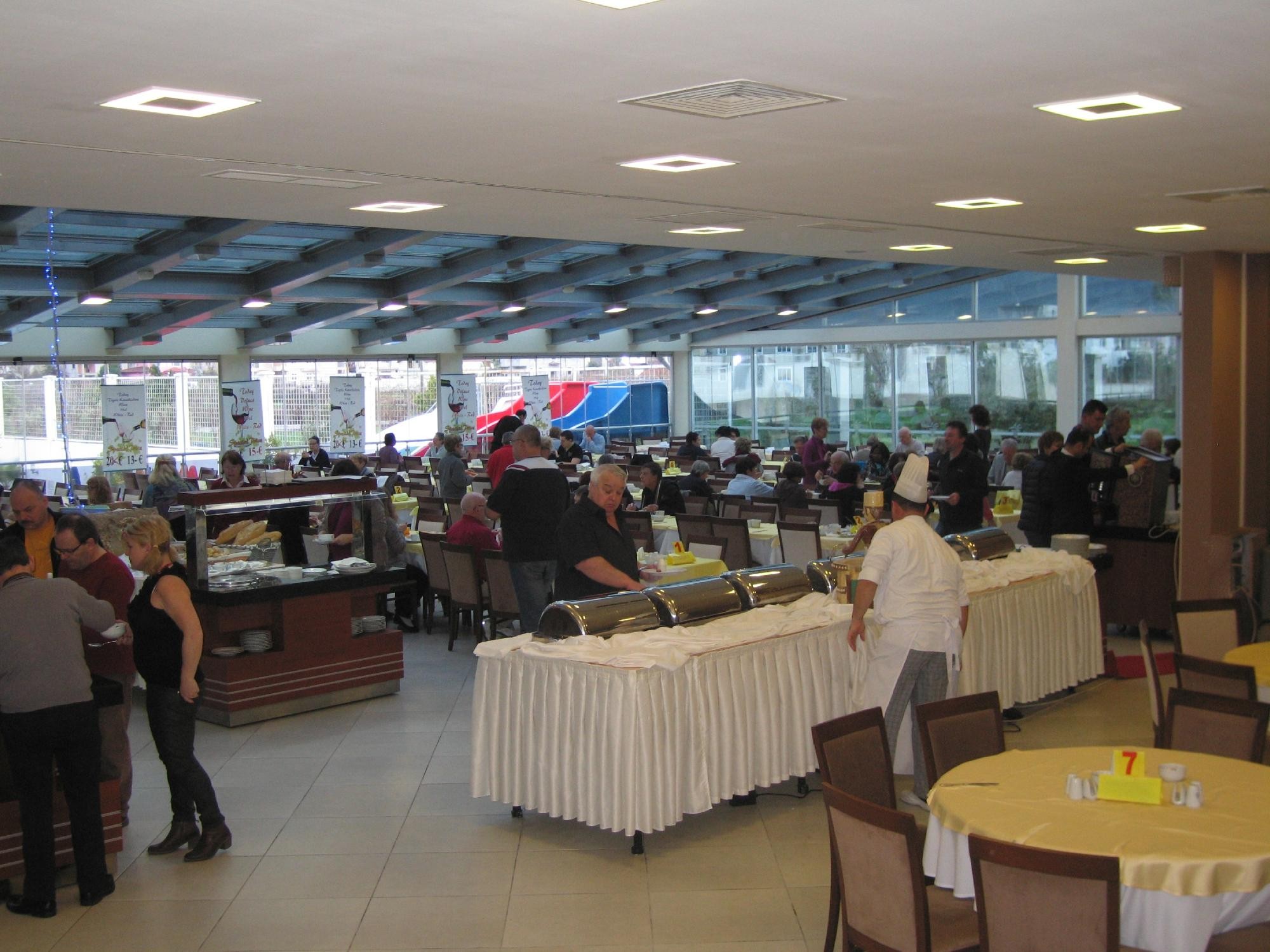 cheap resort hotels to Spend holiday with family