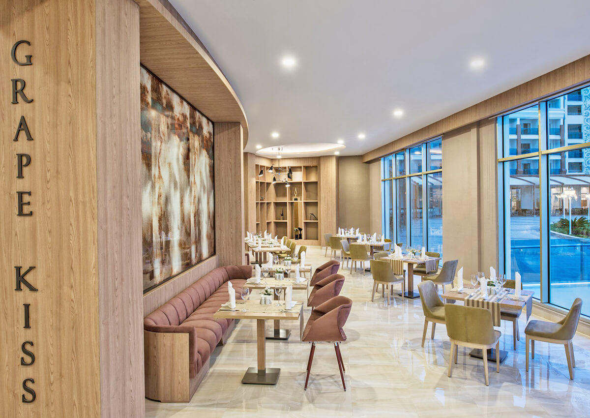 cheap resort hotels to Spend holiday with family