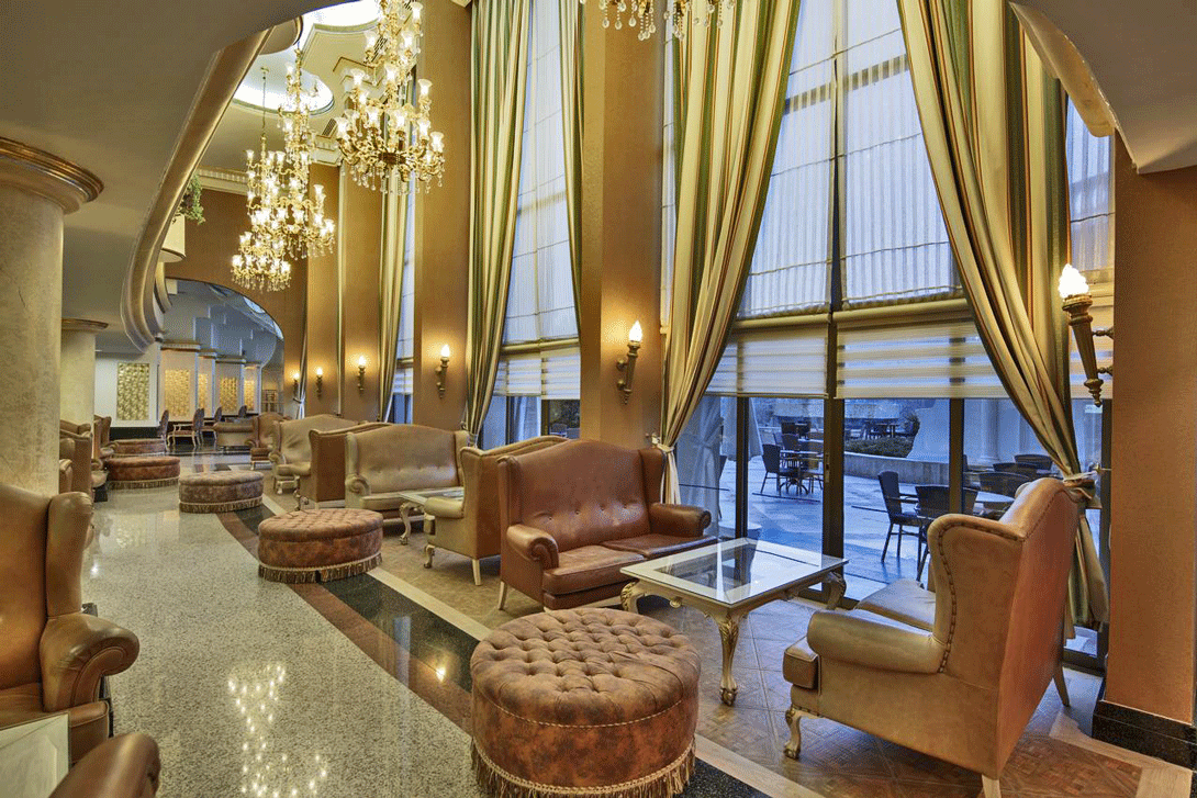 cheap resort hotels to Spend holiday with family