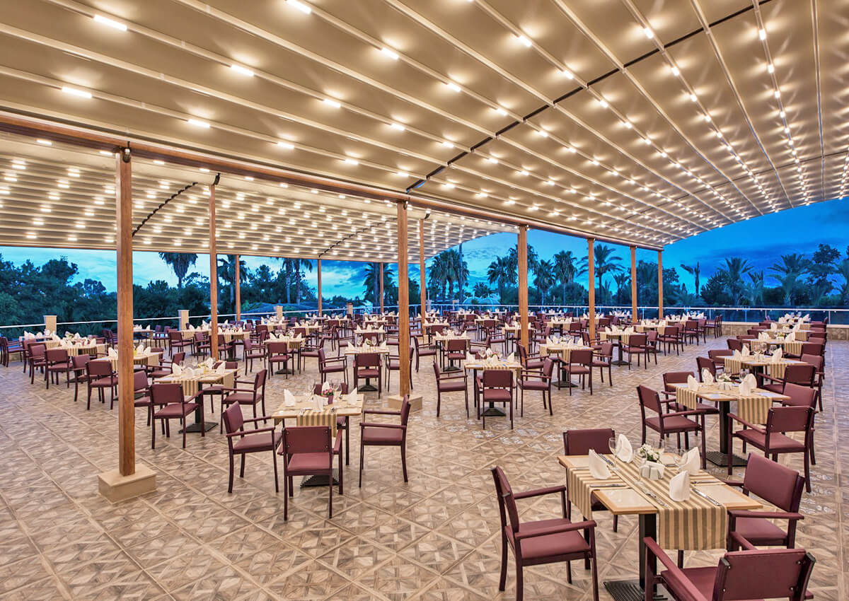 cheap resort hotels to Spend holiday with family