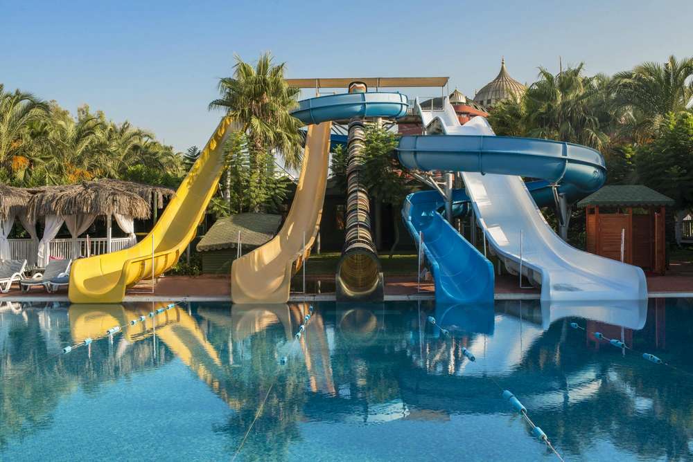 cheap resort hotels to Spend holiday with family