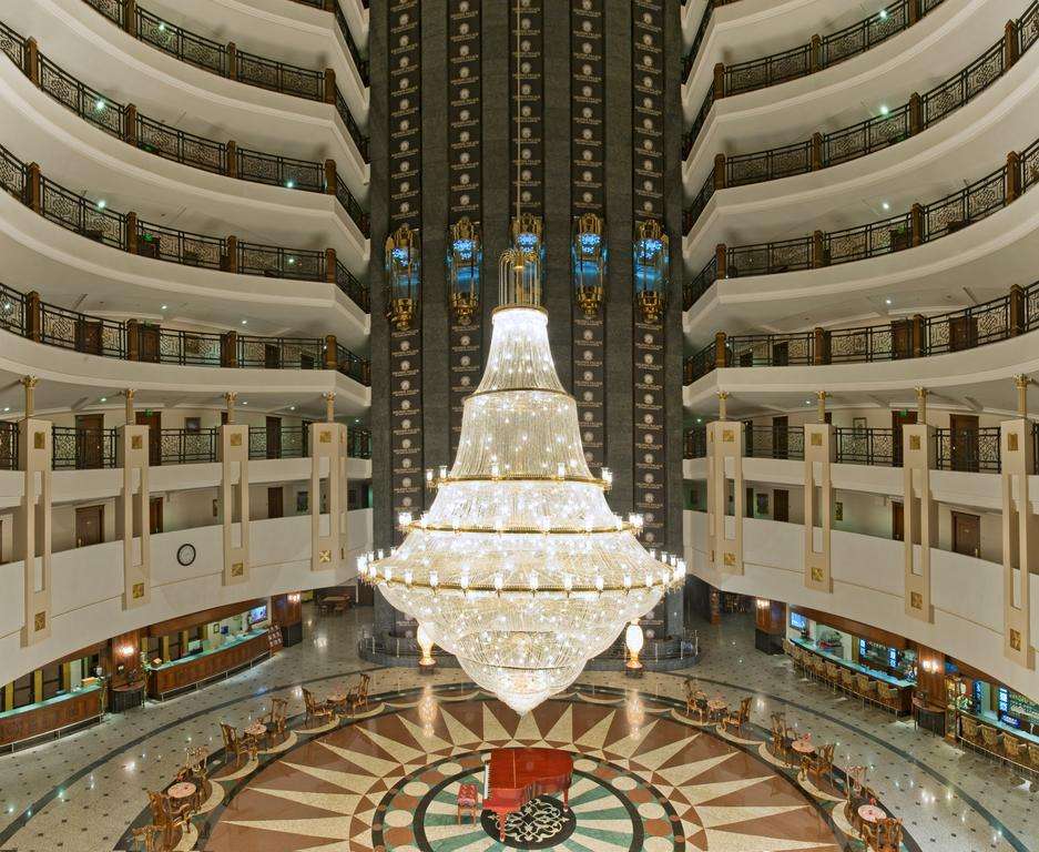 cheap resort hotels to Spend holiday with family