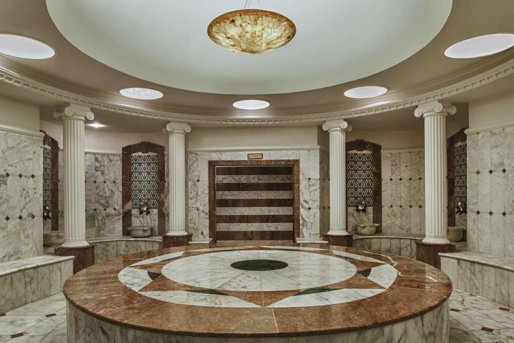 cheap resort hotels to Spend holiday with family