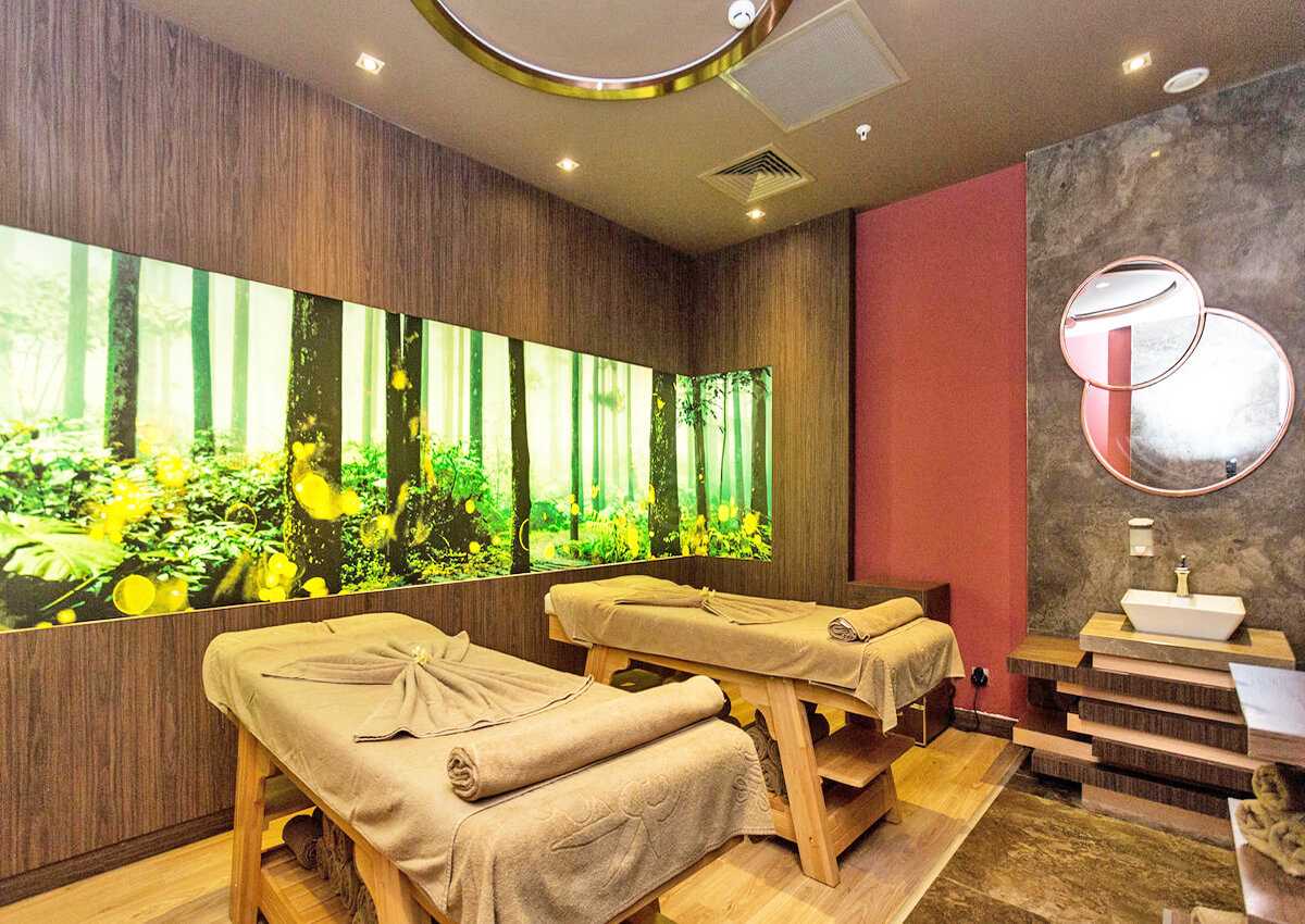 cheap resort hotels to Spend holiday with family