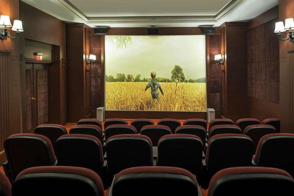 cheap resort hotels to Spend holiday with family