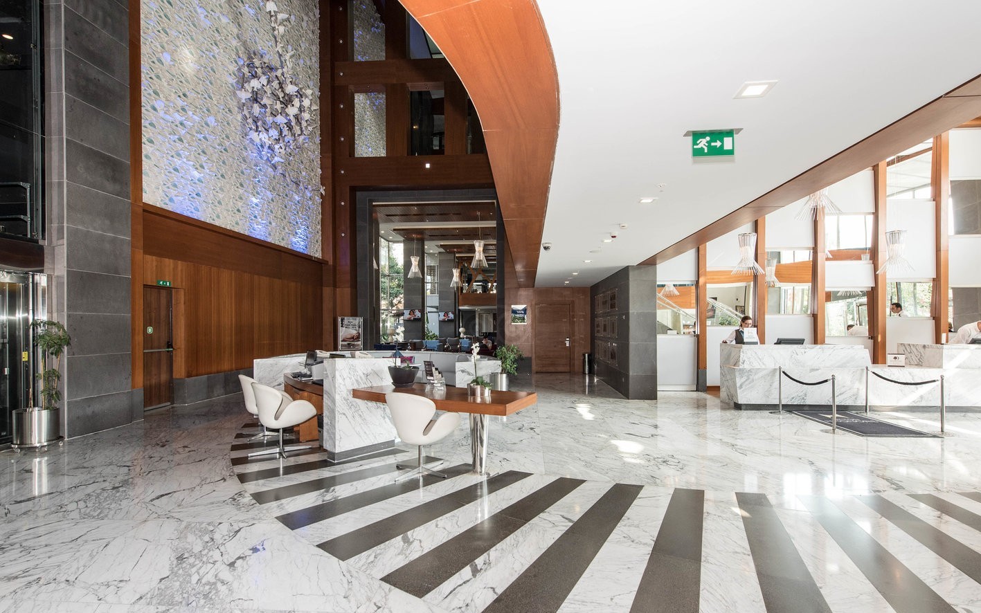 cheap resort hotels to Spend holiday with family