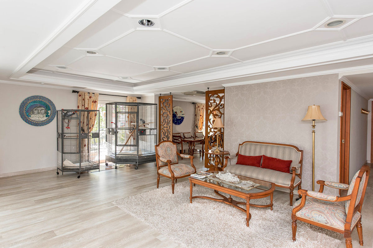 cheap resort hotels to Spend holiday with family