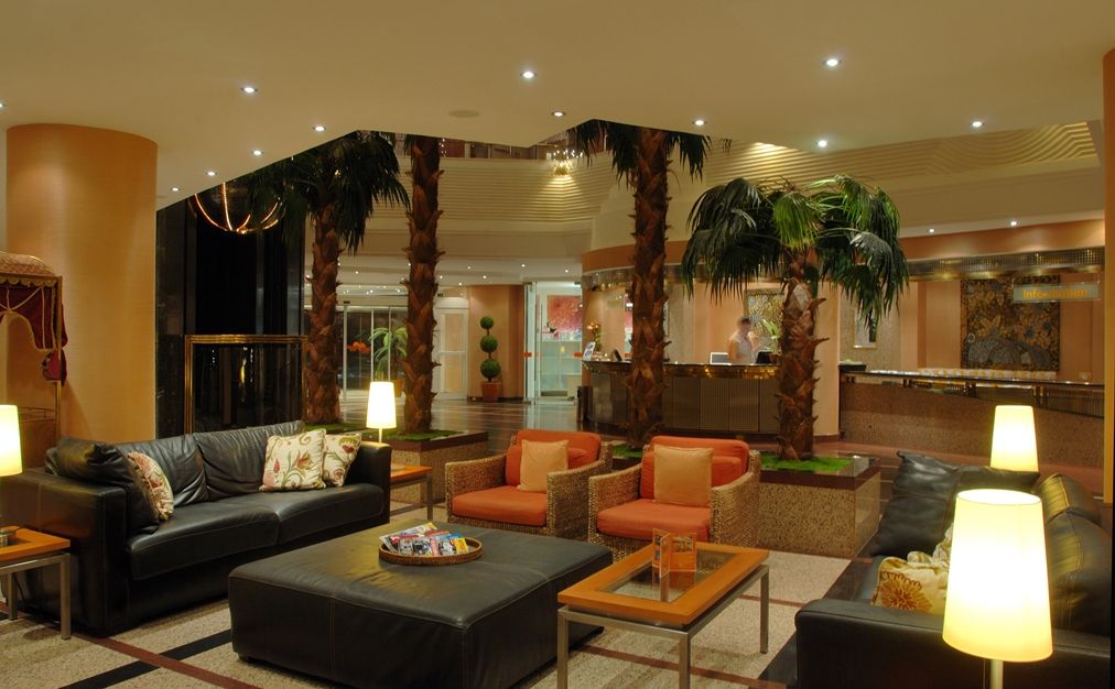 cheap resort hotels to Spend holiday with family