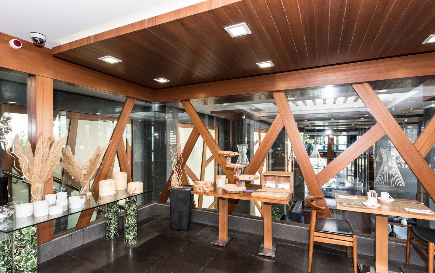 cheap resort hotels to Spend holiday with family