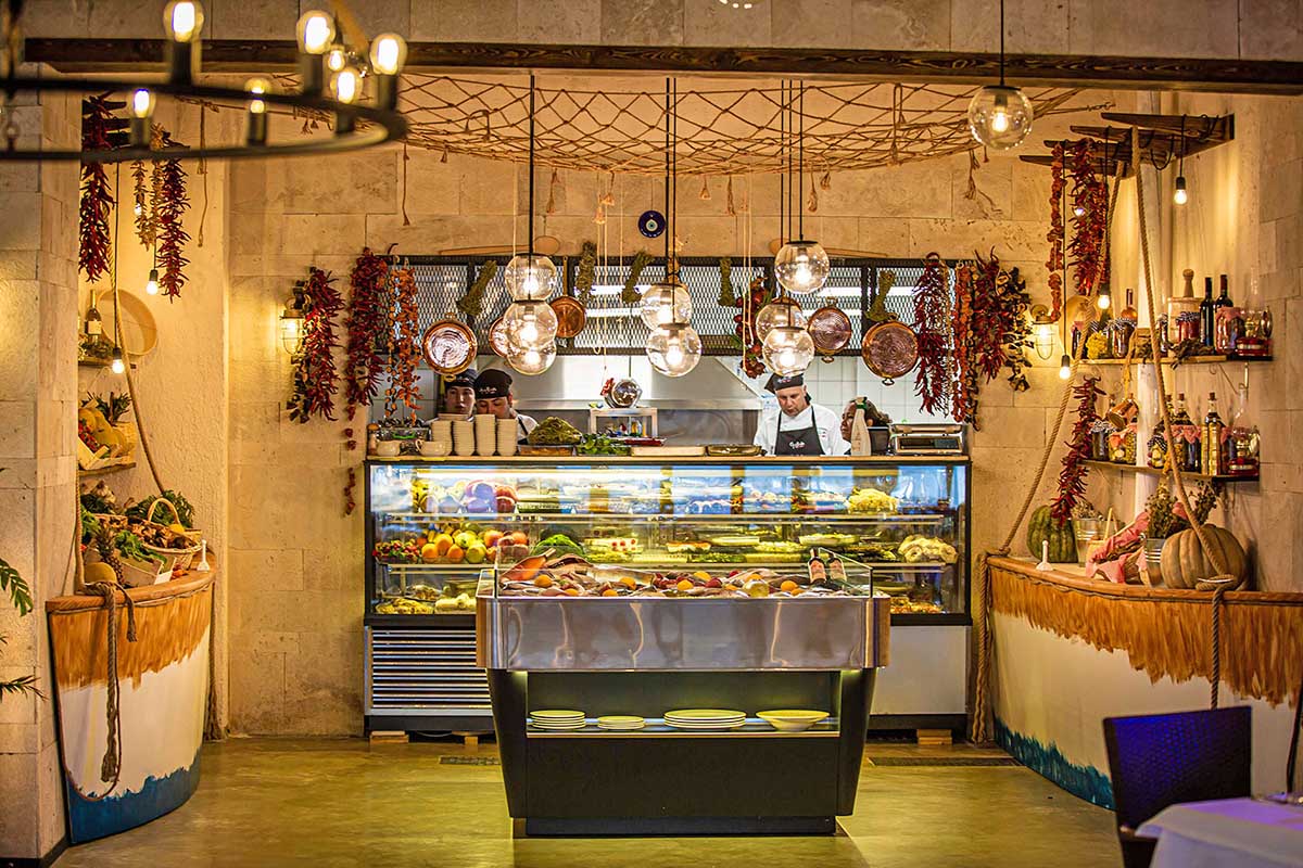 cheap resort hotels to Spend holiday with family