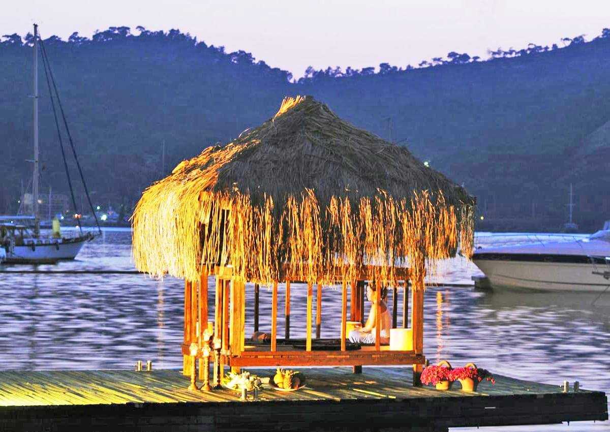 cheap resort hotels to Spend holiday with family