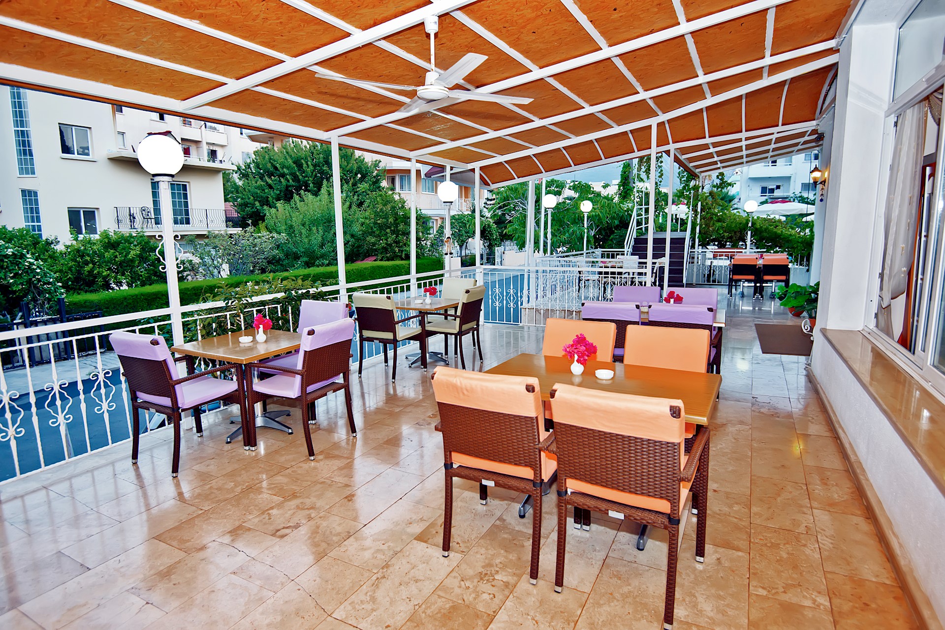 cheap resort hotels to Spend holiday with family