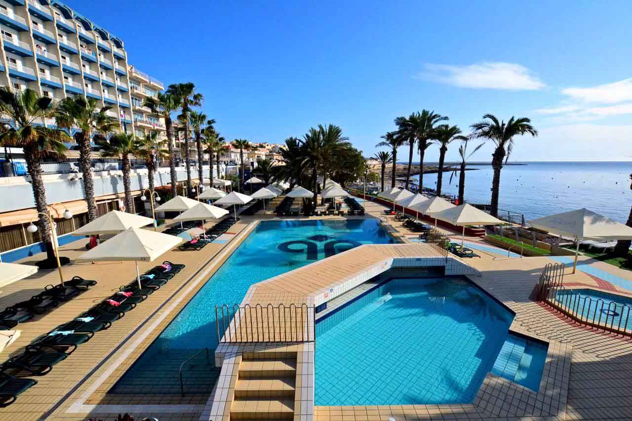 A pool with a view!