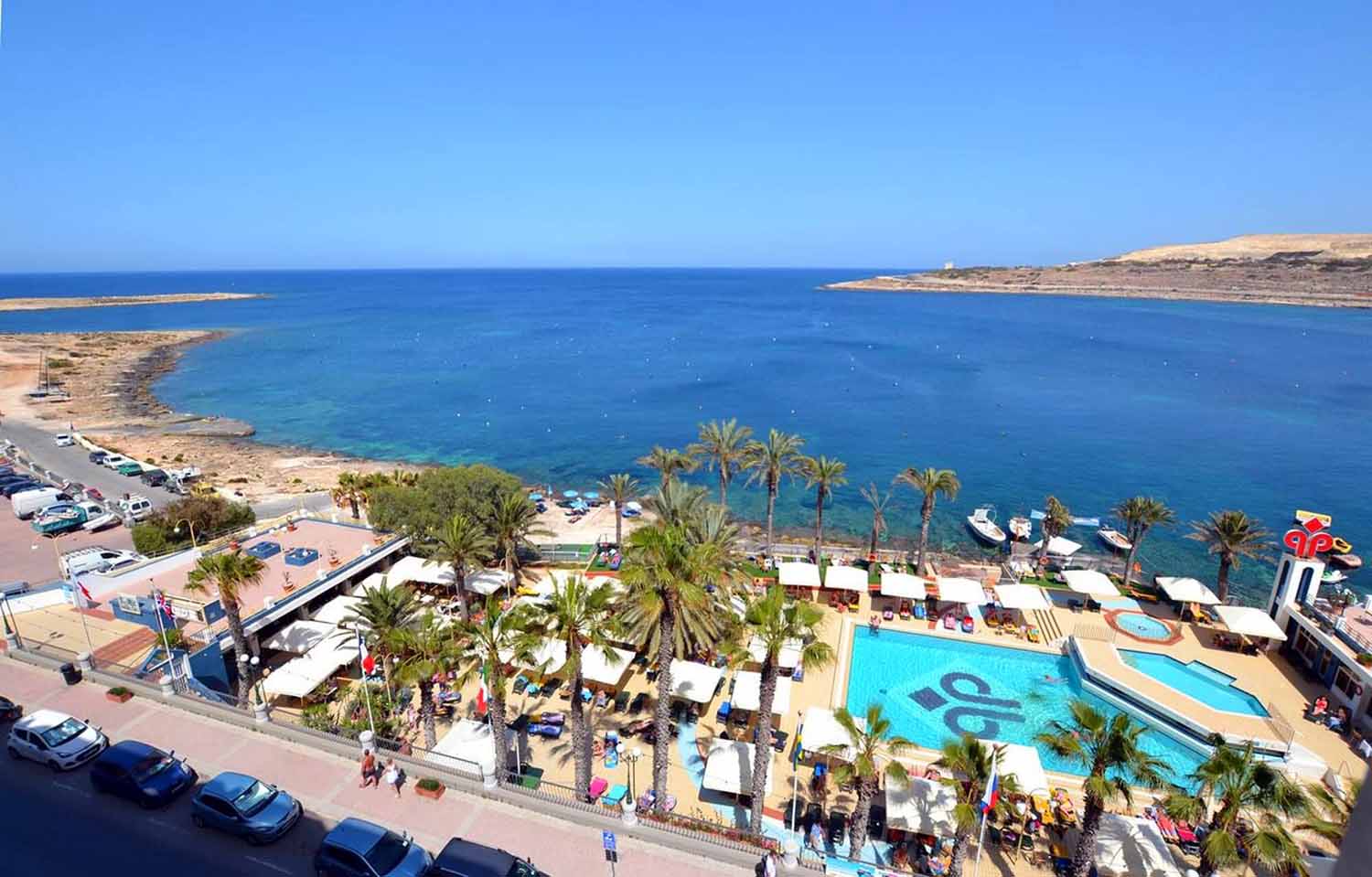 cheap resort hotels to Spend holiday with family
