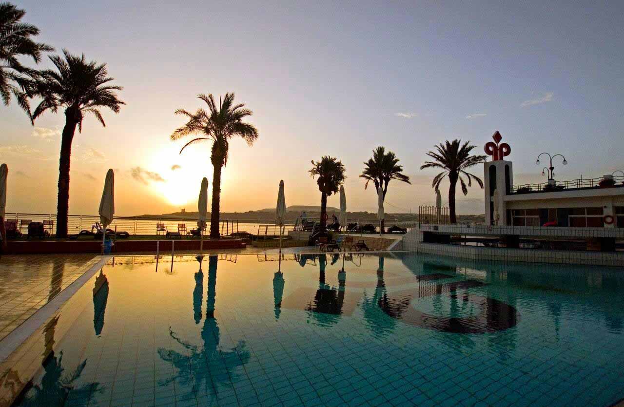 cheap resort hotels to Spend holiday with family