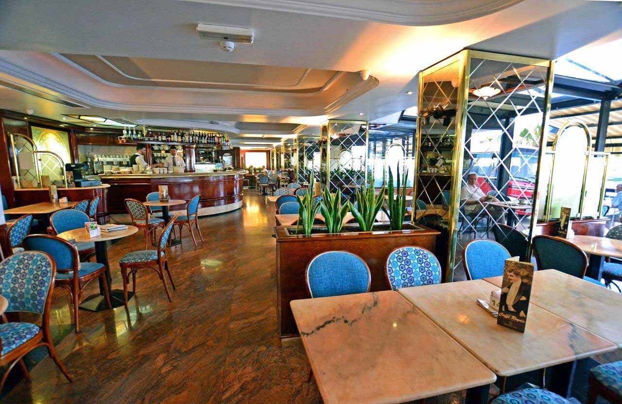 cheap resort hotels to Spend holiday with family