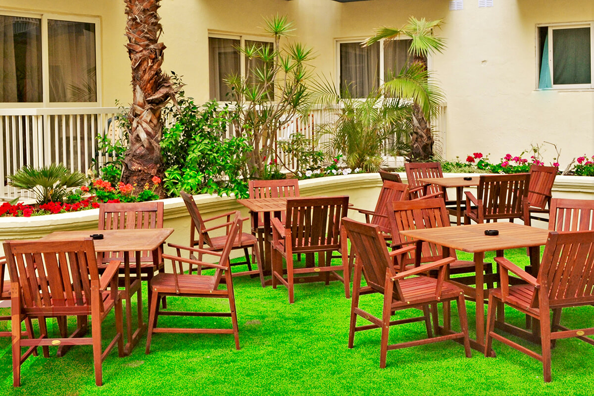 cheap resort hotels to Spend holiday with family