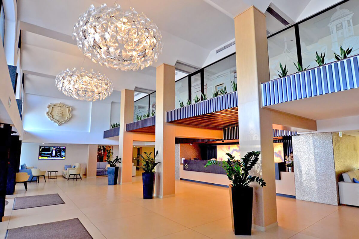 cheap resort hotels to Spend holiday with family