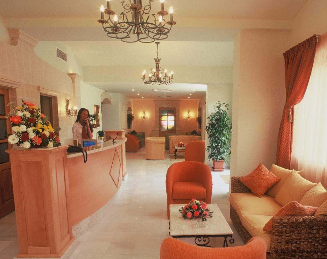 cheap resort hotels to Spend holiday with family