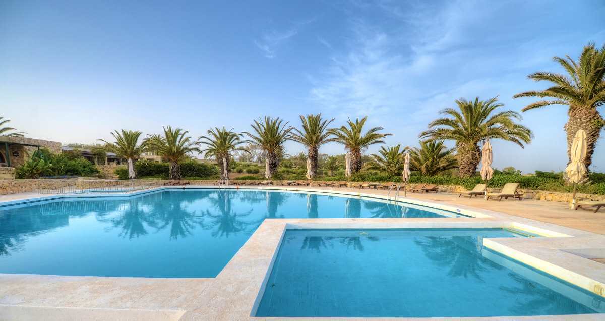 cheap resort hotels to Spend holiday with family