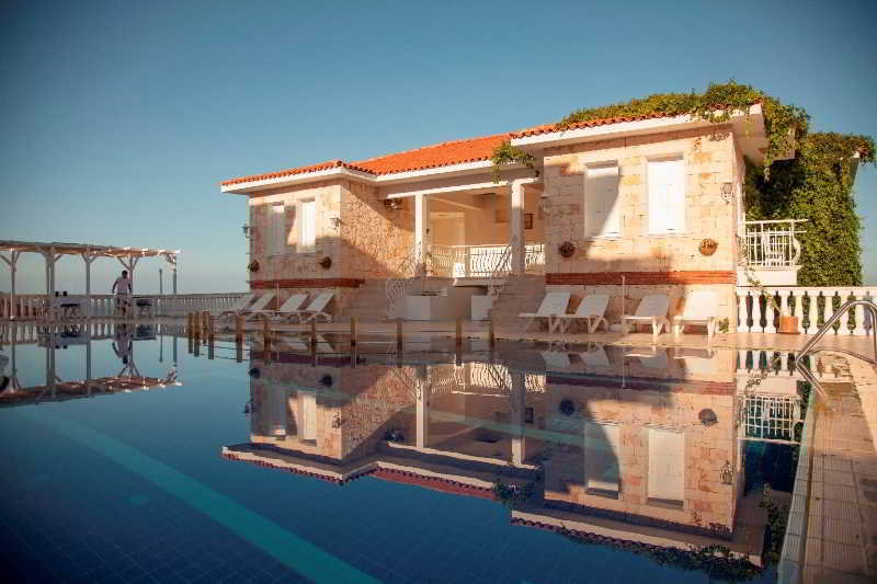 cheap resort hotels to Spend holiday with family