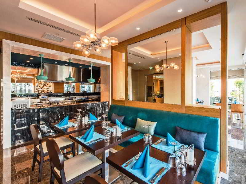 cheap resort hotels to Spend holiday with family