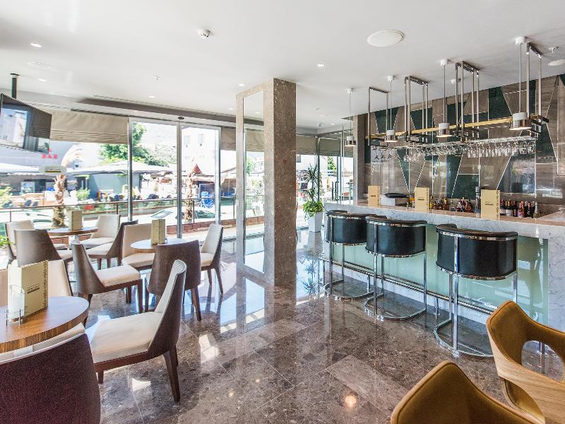 cheap resort hotels to Spend holiday with family