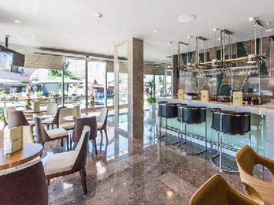 cheap resort hotels to Spend holiday with family