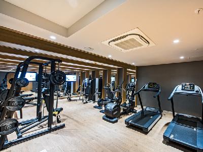 cheap resort hotels to Spend holiday with family