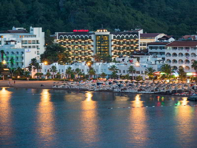 cheap resort hotels to Spend holiday with family