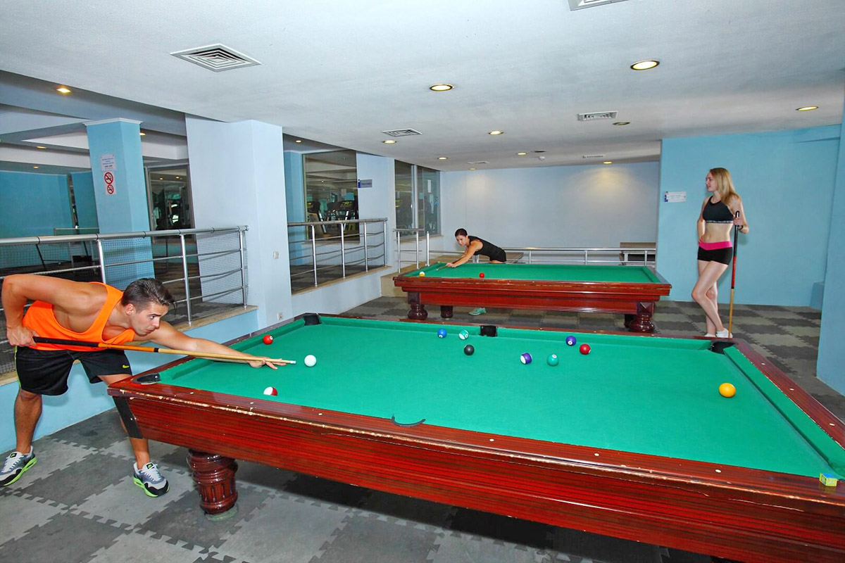 cheap resort hotels to Spend holiday with family