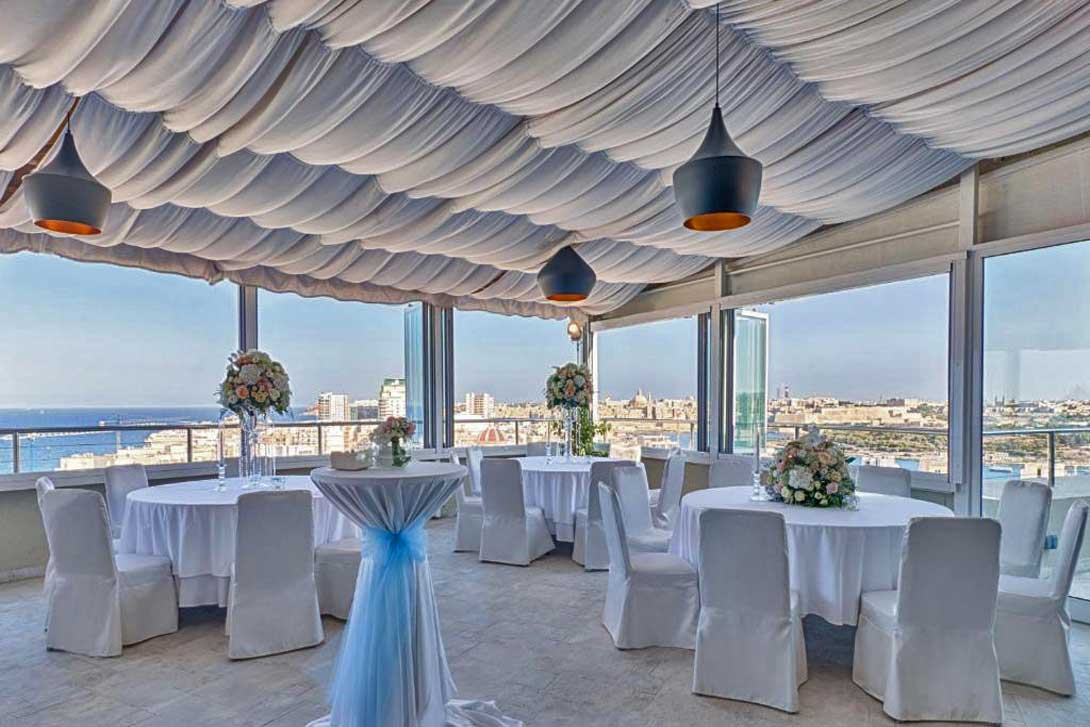 cheap resort hotels to Spend holiday with family