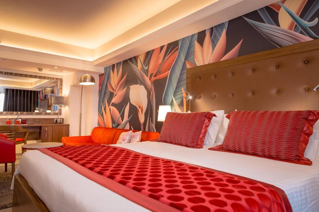 cheap resort hotels to Spend holiday with family