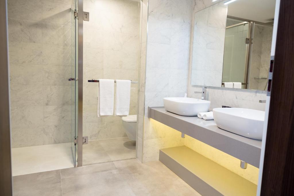 cheap resort hotels to Spend holiday with family