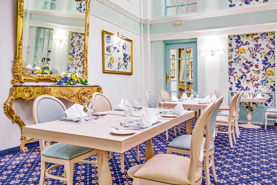 cheap resort hotels to Spend holiday with family