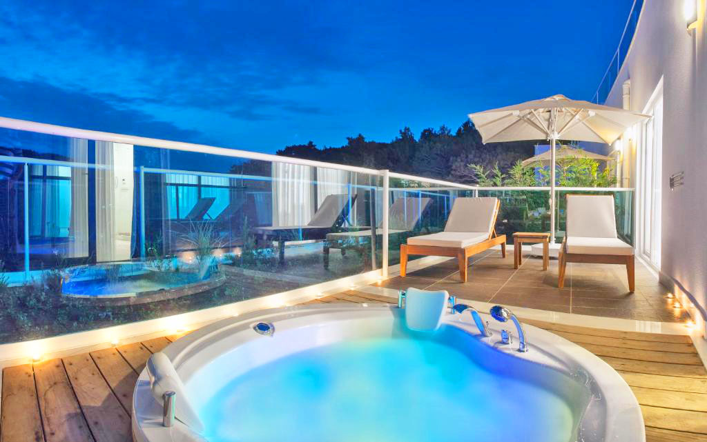 A Pamper in the Mountains!