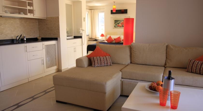 cheap resort hotels to Spend holiday with family