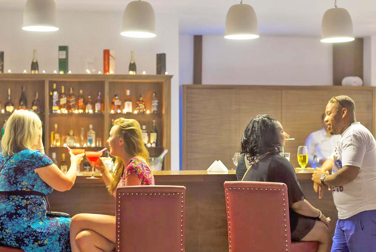 cheap resort hotels to Spend holiday with family