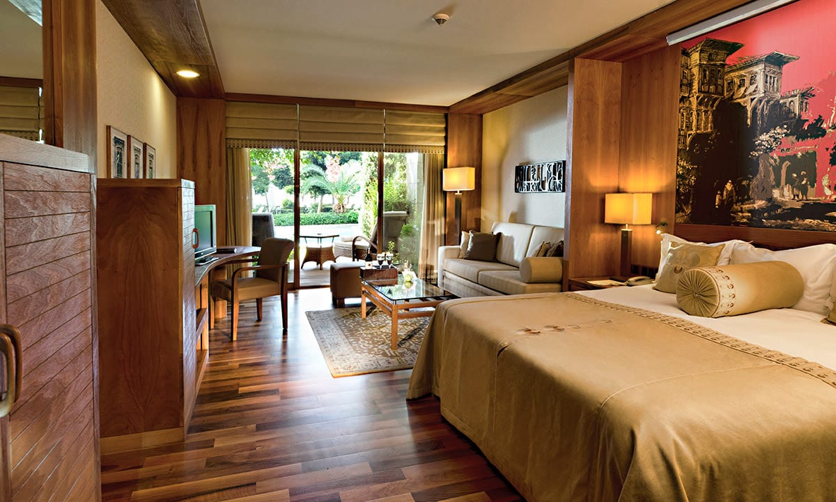 cheap resort hotels to Spend holiday with family