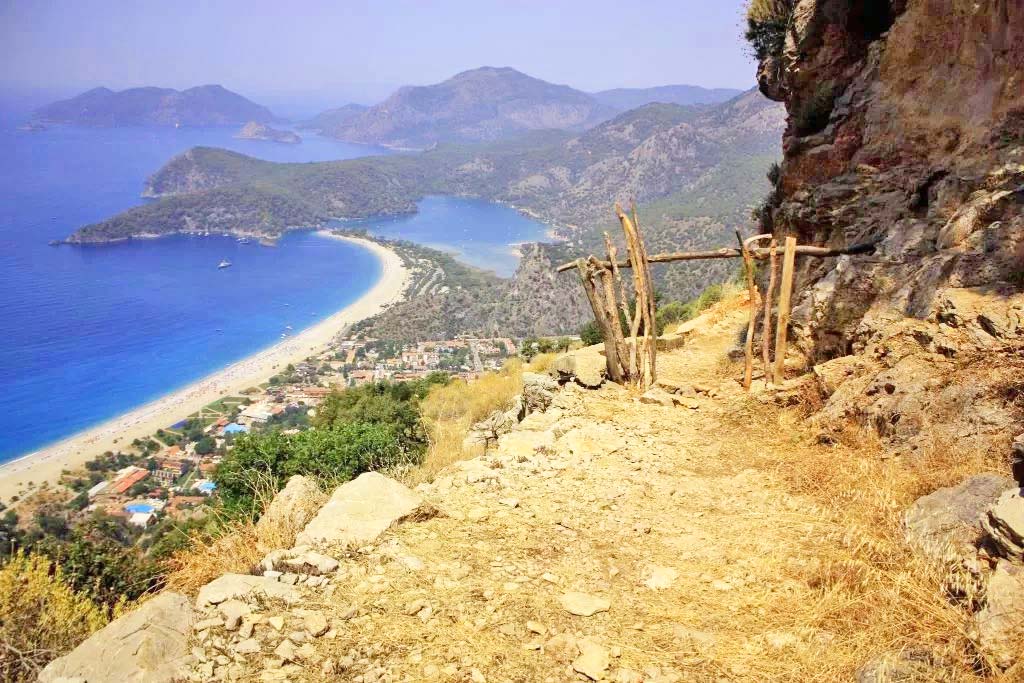 cheap resort hotels to Spend holiday with family