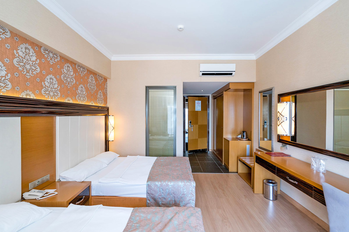 cheap resort hotels to Spend holiday with family