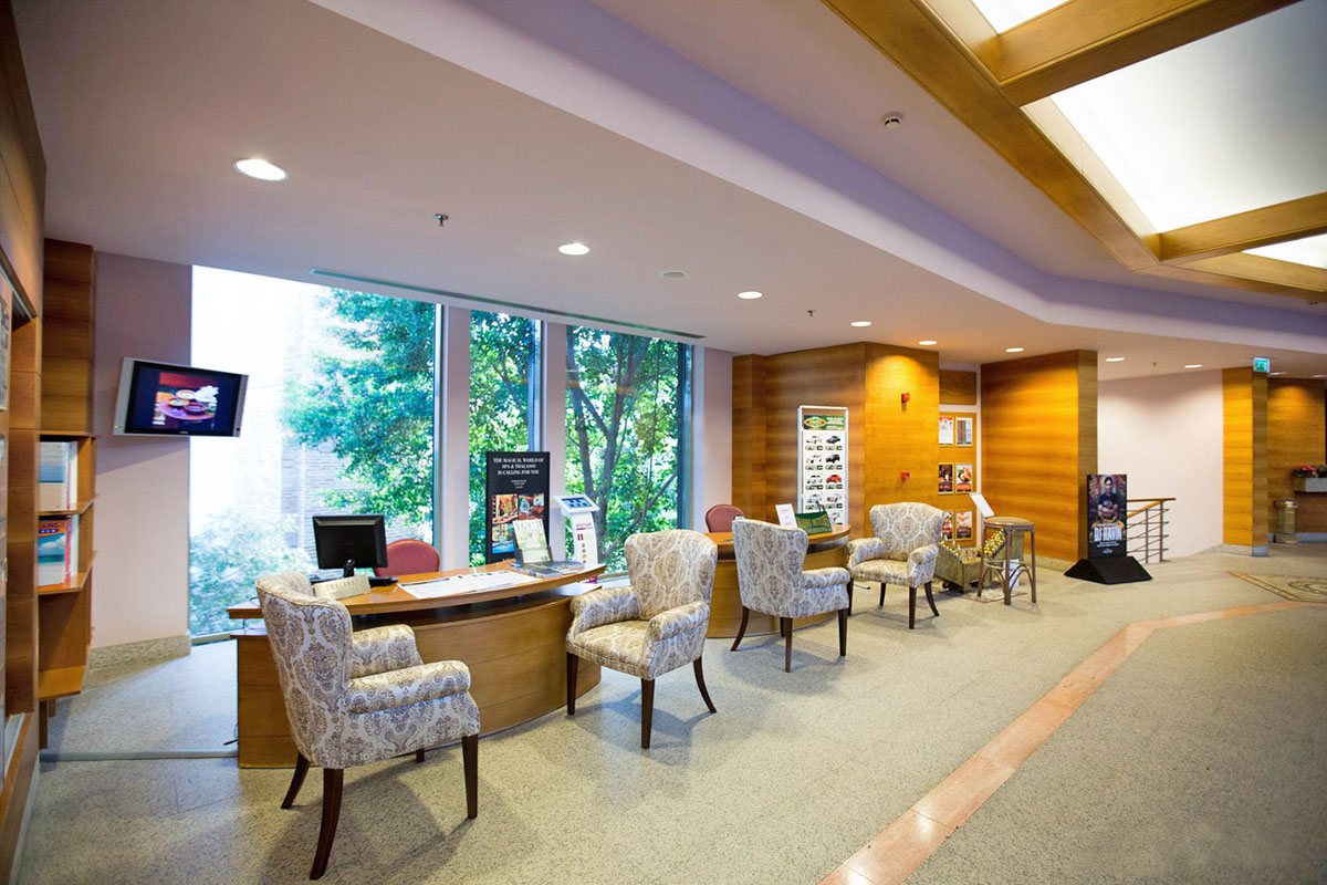 cheap resort hotels to Spend holiday with family